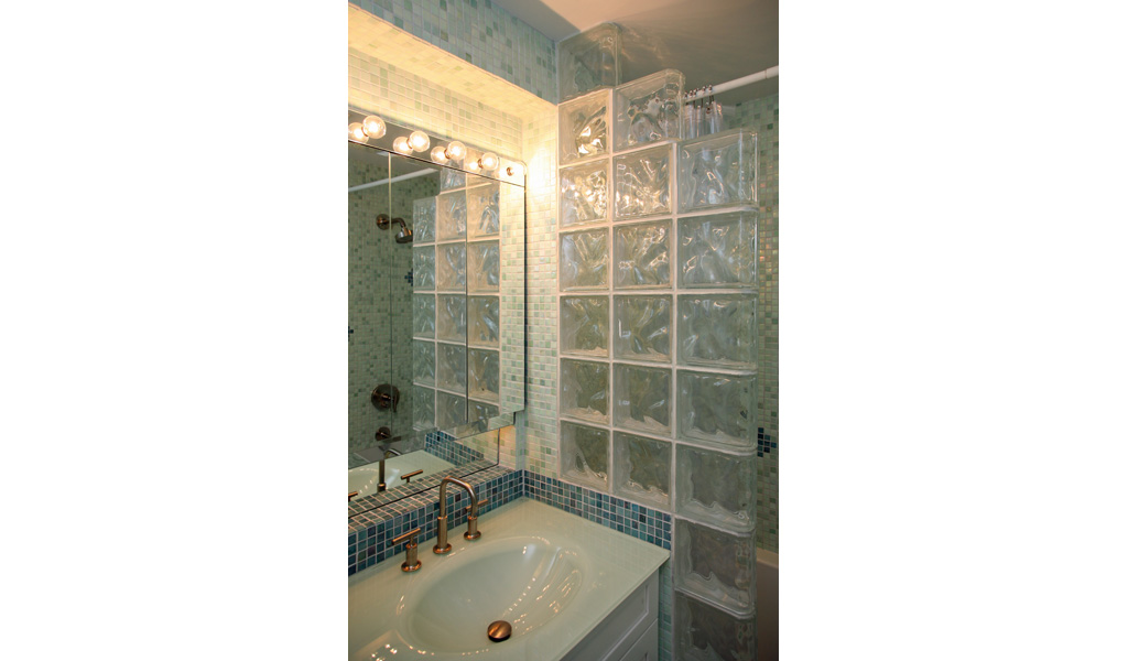 Oldenburg Architecture Bathroom